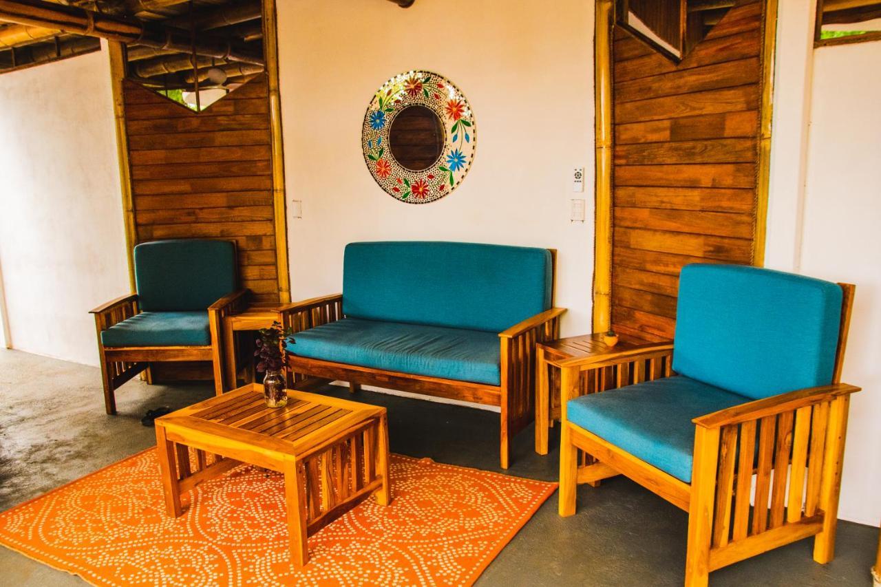 Oasis Uvita Bed & Breakfast Exterior photo